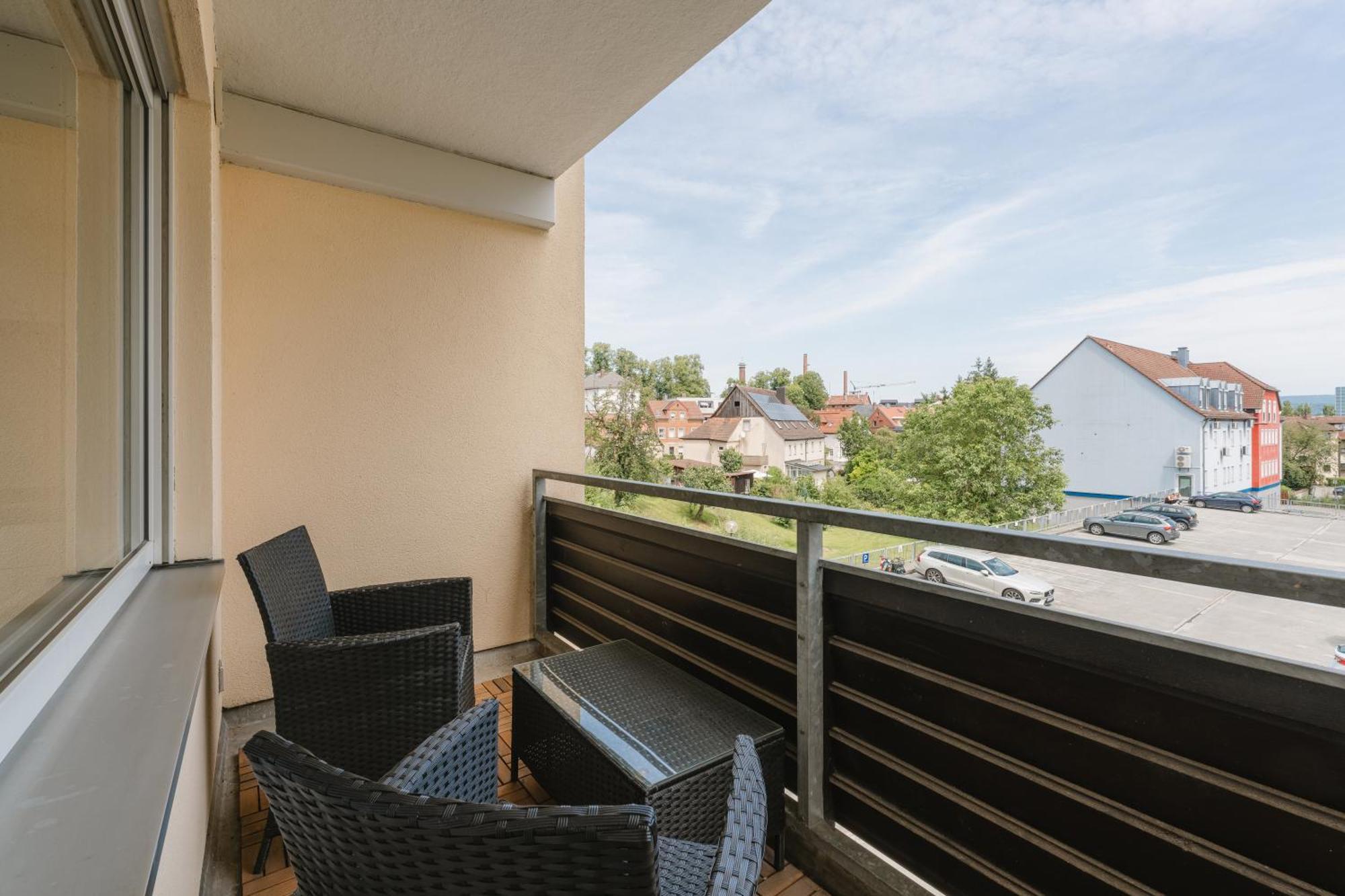 Exklusiv & Zentral: 1-Zi. Apartment Mit Balkon Stellplatz Bayreuth Extérieur photo